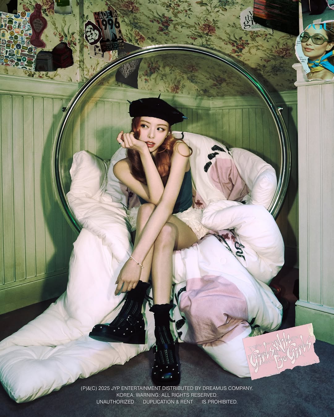 ITZY YUNA / BROCLE MARY JANE [BLACK STUD]