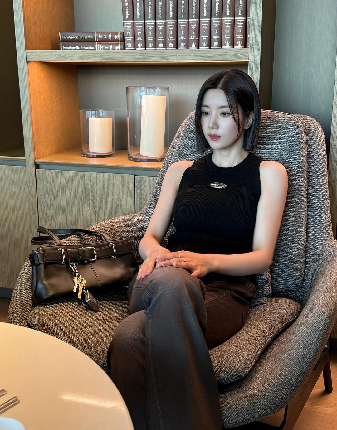 KWON EUNBI / SHOULDER BROCLE MINI [STAIN BROWN]