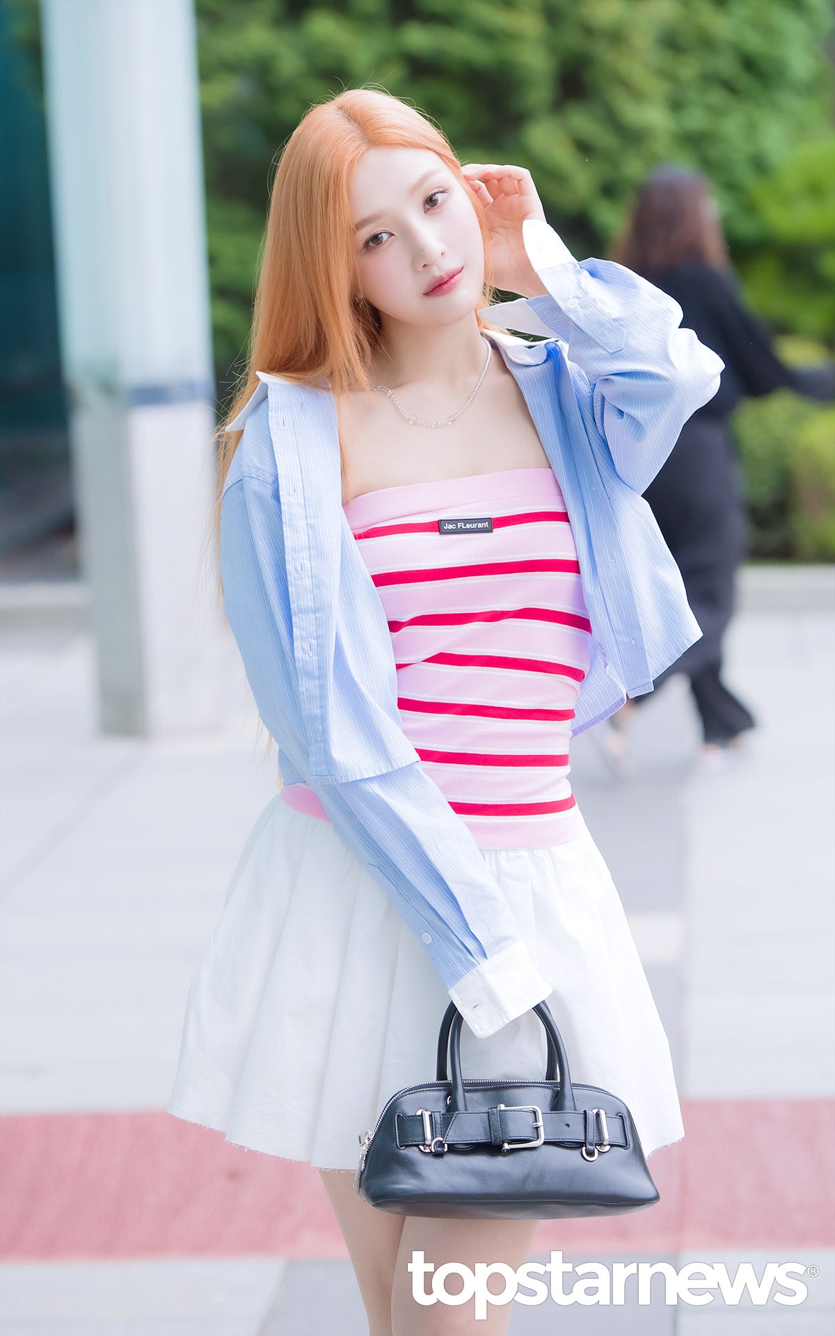 RED VELVET JOY / ZIP BROCLE MINI [STONE BLACK]